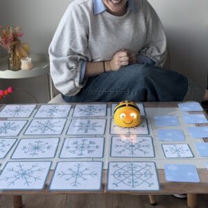 Freebie - Bee-Bot sneeuwvlok memory